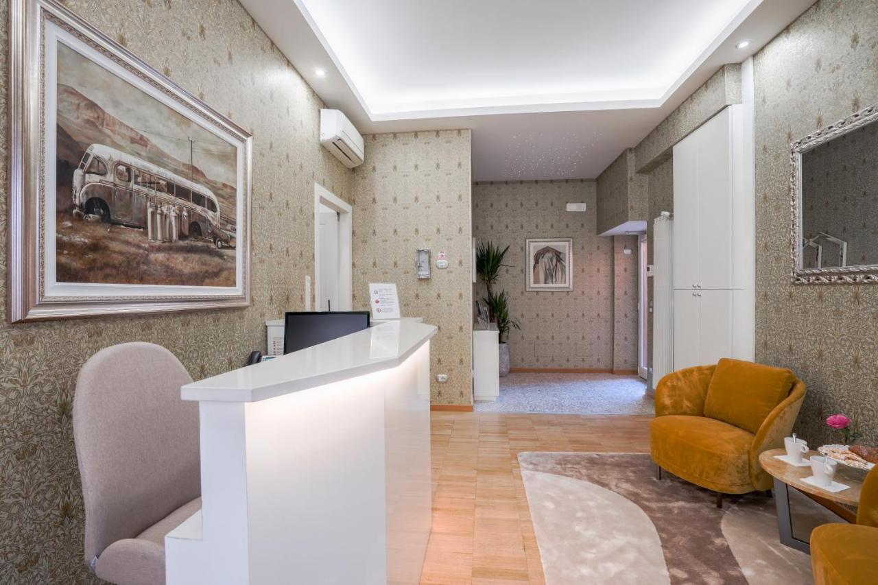 Monza City Rooms & Studios Екстериор снимка