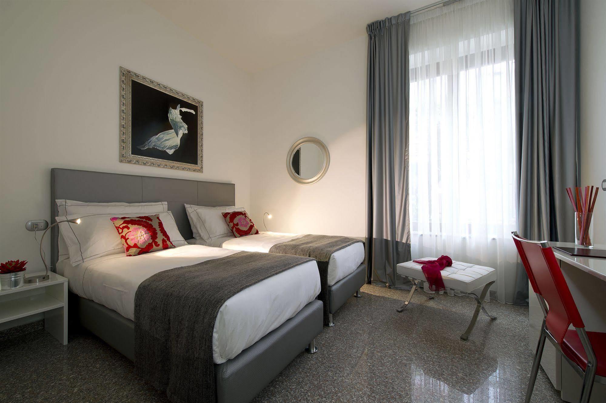 Monza City Rooms & Studios Екстериор снимка