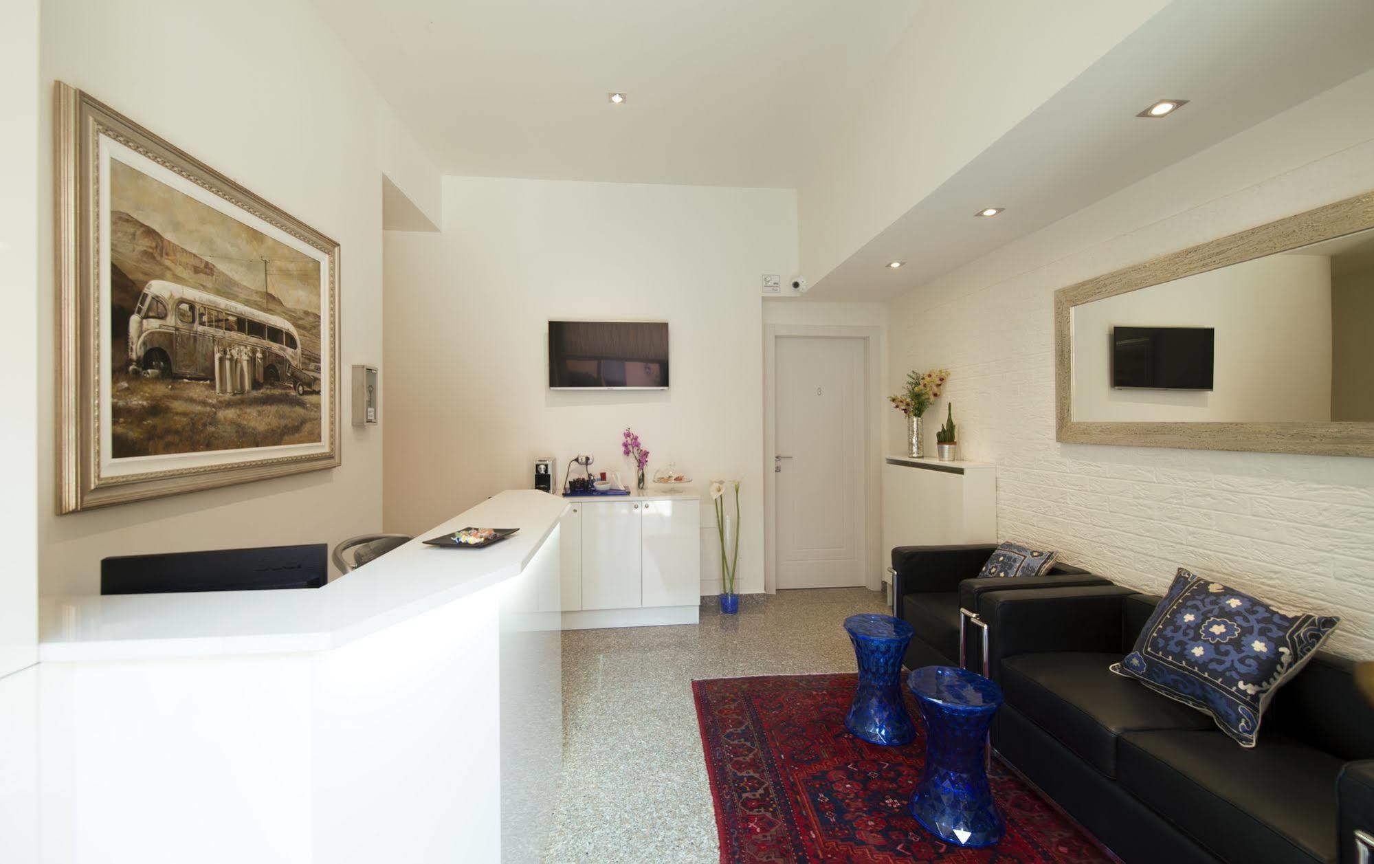 Monza City Rooms & Studios Екстериор снимка